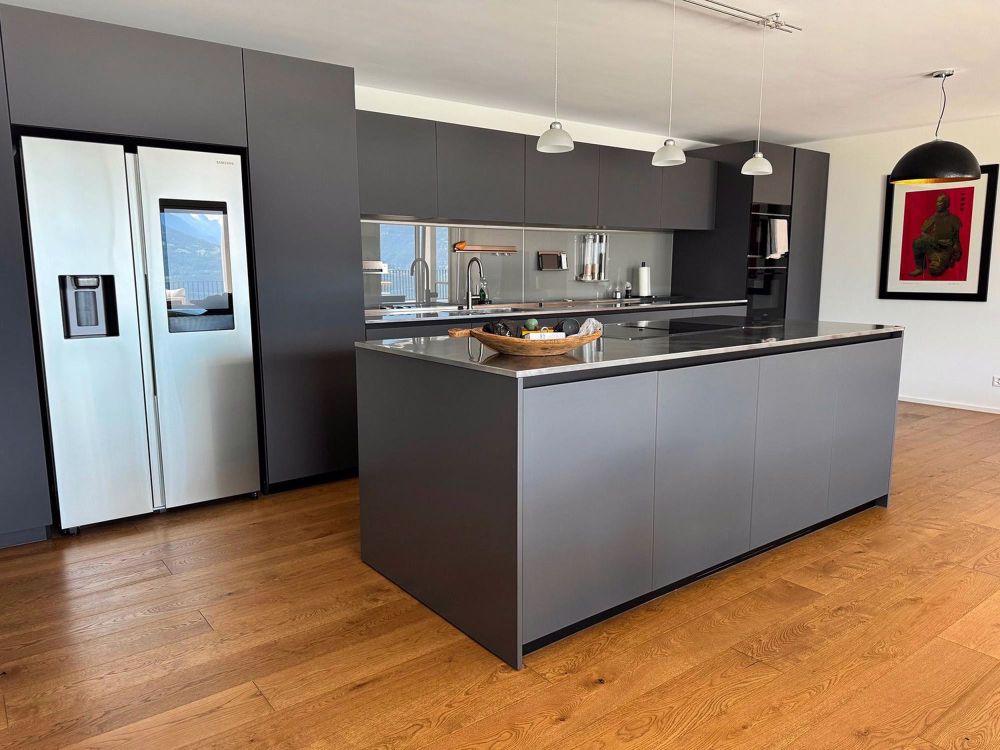 Zu verkaufen in Savièse? Außergewöhnliche Wohnung mit Panoramablick und schönen Terrassen - Cuisine principale