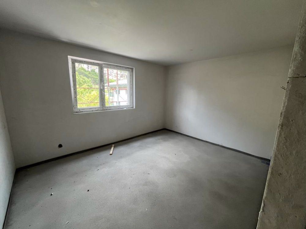 Superbe appartement neuf de 3.5 pièces au dernier étage neuf avec vue panoramique sur les Alpes et le château médiéval - Bild 6