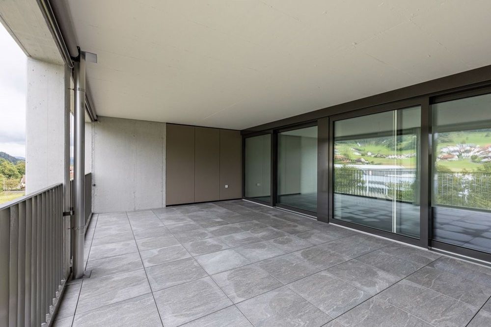 4 ½ Zimmer-Wohnung, 5726 Unterkulm - 123-10-0401_Balkon_mit_Reduit.jpg