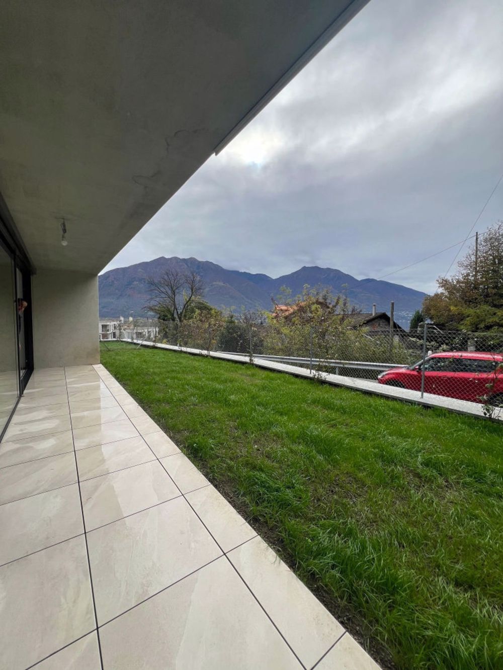 Wohnung mit 3.5 Zimmern und Garten in Tenero - Bild 6