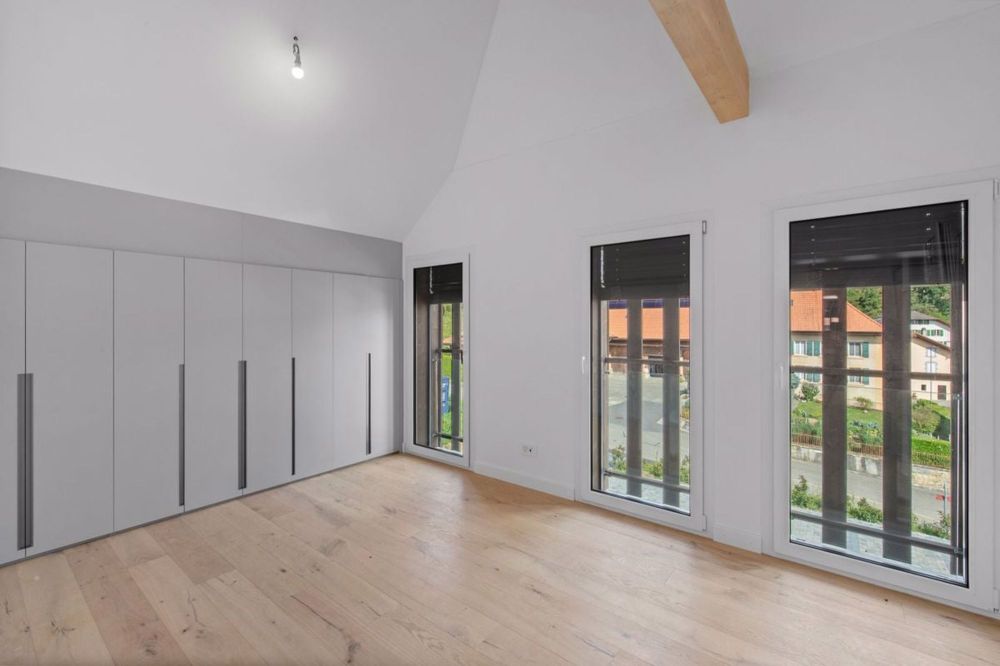 Eleganz von einst und moderner Komfort für diese 4,5-Zimmer-Wohnung in einem denkmalgeschützten Gebäude - Bild 8