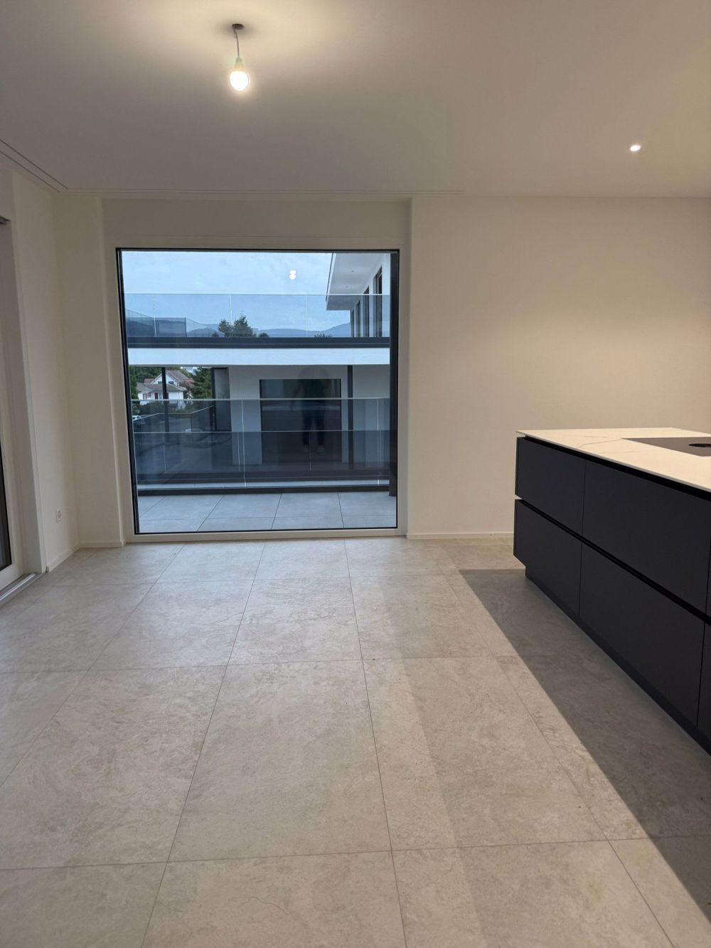 Moderne 4.5-Zimmer-Obergeschosswohnung mit 50 m² Terrasse in Däniken SO - Bild 6