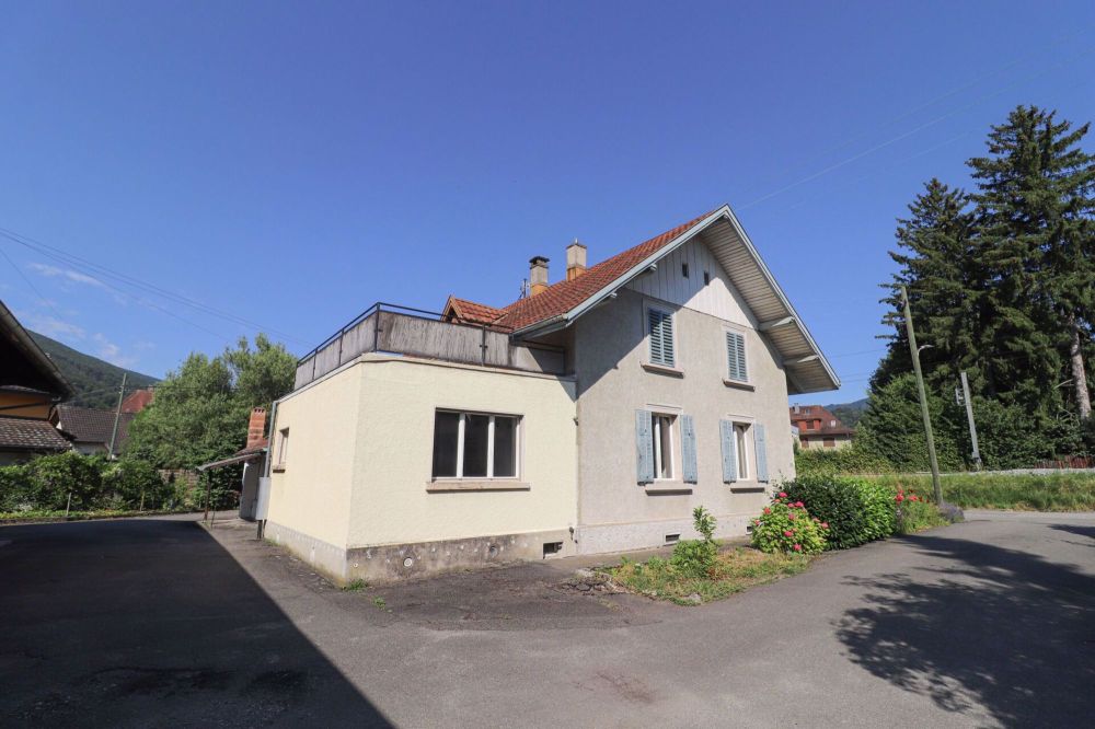 1'824 m2 Bauland mit zwei grossen, bestehenden Gebäuden - Bild 3
