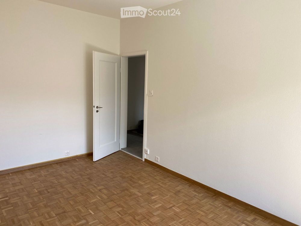 Komplett neu sanierte 4.5 Zimmerwohnung an bester Lage in Wabern - Bild 9