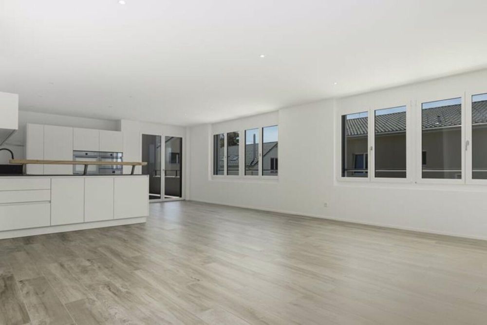 Tolle Dachwohnung in der Nähe von Kreuzlingen - Bild 1