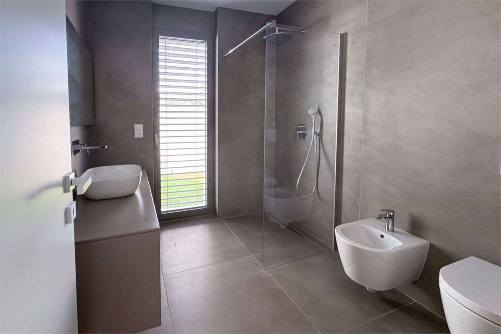 Villa Moderna con Piscina e Giardino a Gravesano - Bild 10