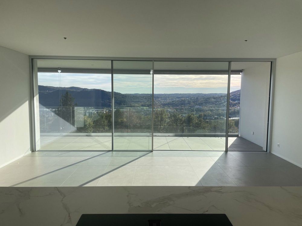 NEUES UND AUSSERGEWÖHNLICHES 3.5-ZIMMER-APARTMENT MIT BEZAUBERNDEN AUSBLICK - Bild 6