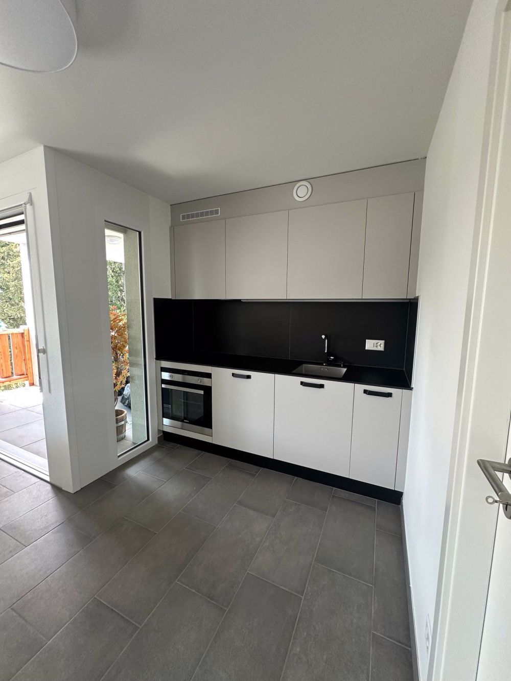 Zu verkaufen: Superbe 2,5 Zimmer-Wohnung in Crans-Montana, nur wenige Schritte von den Pisten entfernt - Bild 4