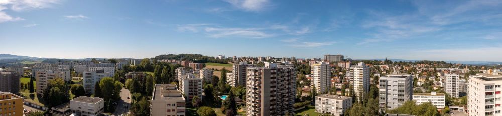 Gleichgewicht und Licht, zwischen Stadt und Horizont - Bild 1
