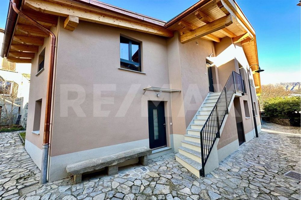 Elegantes und energieeffizientes Reihenhaus mit Aussicht in Lopagno - Bild 1