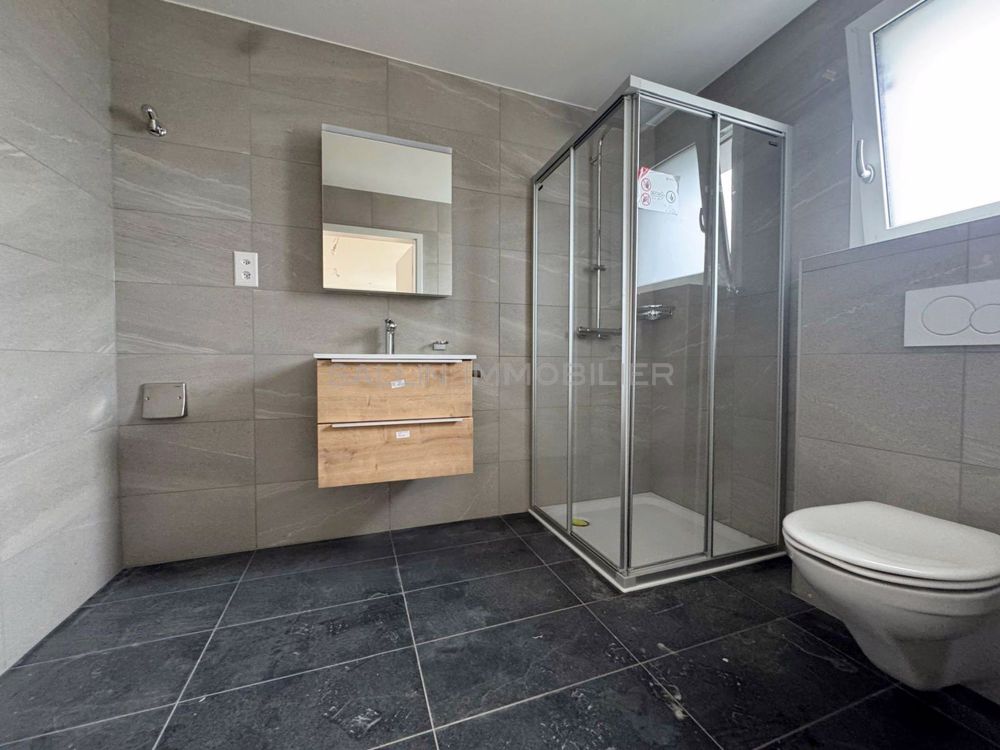 Studio d'env. 30.60 m² situé au dernier étage - Bild 4