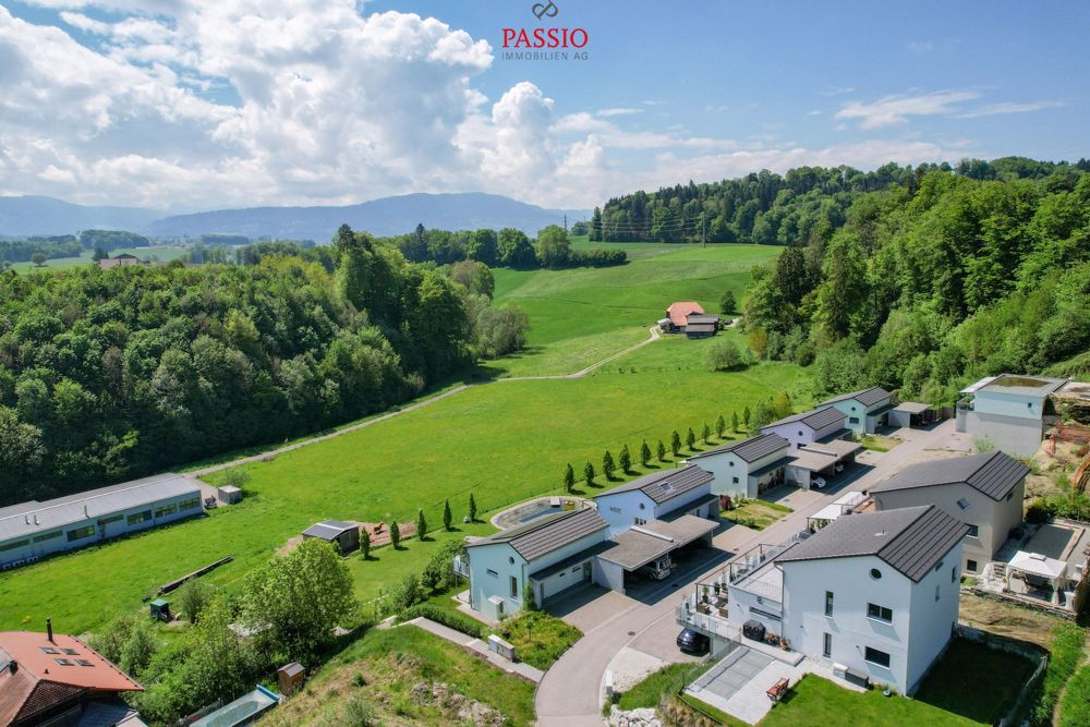 Exklusives Neubauhaus mit Lift, Terrasse & Alpenblick - Bild 10