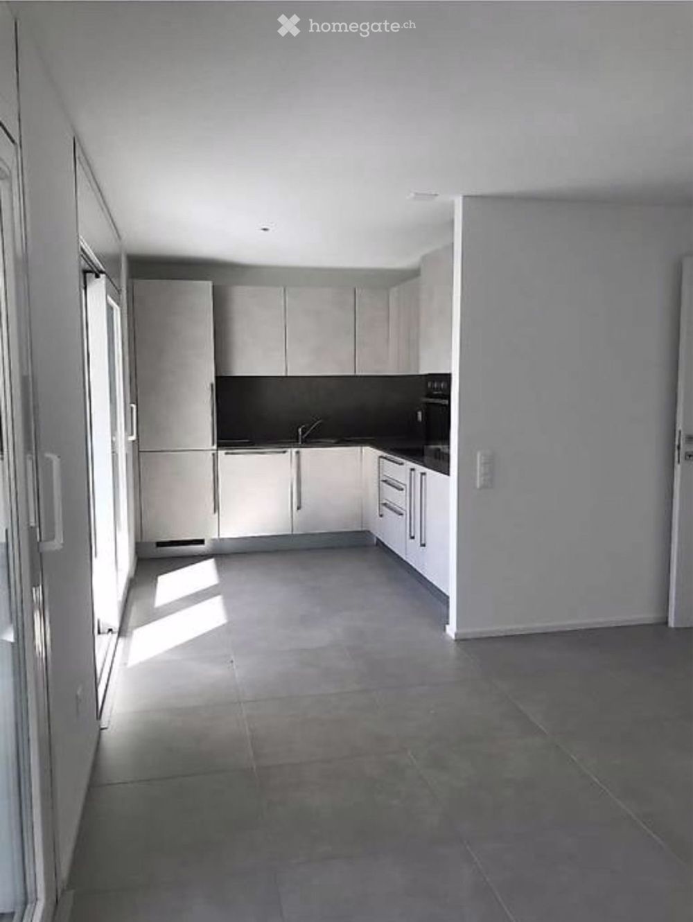 Verkauf moderner 3.5-Zimmer-Wohnung in Giubiasco - Bild 1