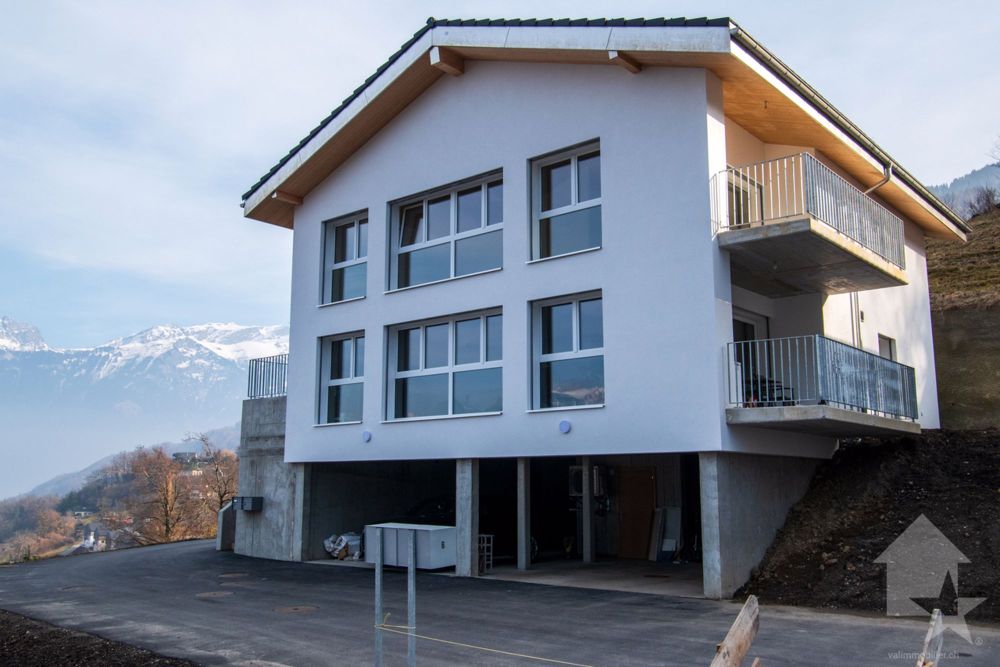 Choëx, 4,5 Zimmer neu in Villa mit 2 Wohnungen - Bild 1