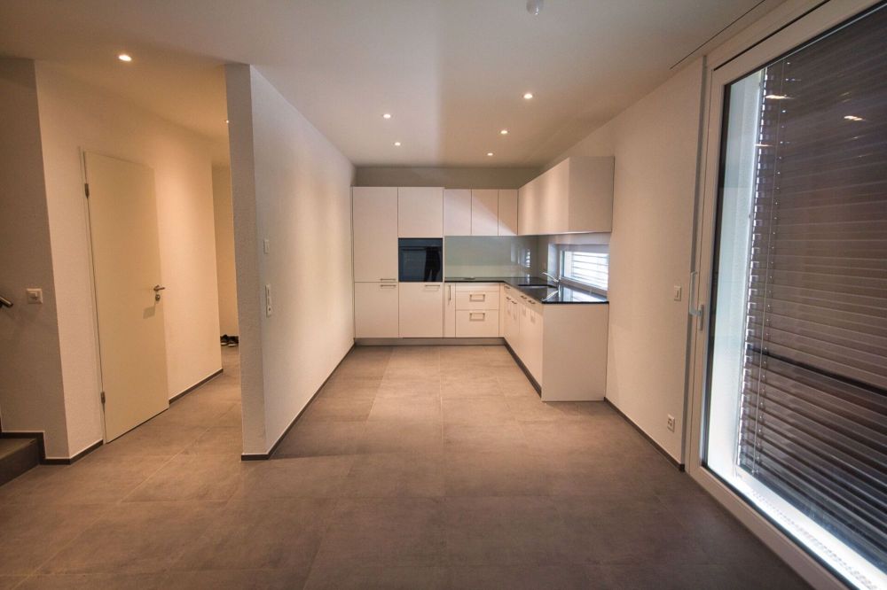 Perfektes Zuhause für Ihre Familie 5.5 Zimmer freistehend Haus E - Bild 3