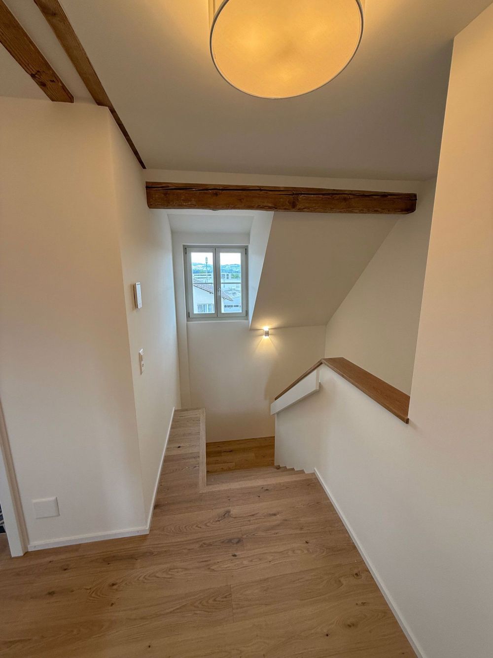 ERSTVERMIETUNG: 3-Zimmerdachwohnung – Vintage-Style trifft auf modernen Komfort - Bild 10
