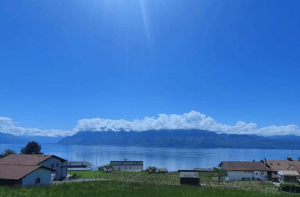 Prachtvoll mit grandiosem Blick auf den See und die Alpen - Bild 2