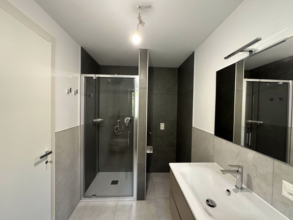 Neue und moderne 3.5-Zimmer-Wohnung, letztes Stockwerk und offene Aussicht Mendrisio Arzo - Bild 8