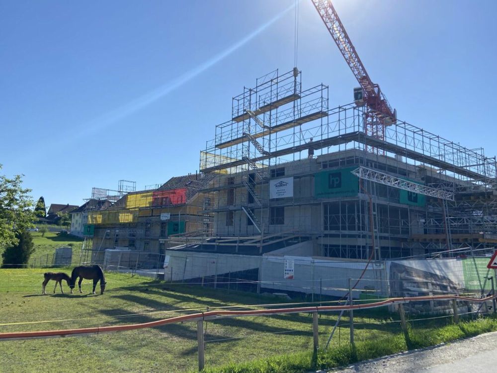 4 1/2-Zimmer-Wohnung im 1.+2. DG mit Balkon und Estrich - Bild 1