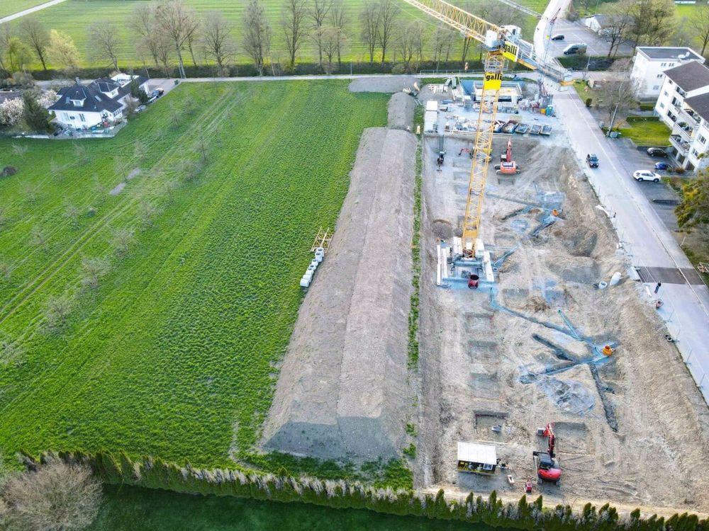 4.5 Z.-Wohnung OG, 125m2 Netto Wohnfläche, 23.5m2 gedeckter Sitzplatz - Aushub