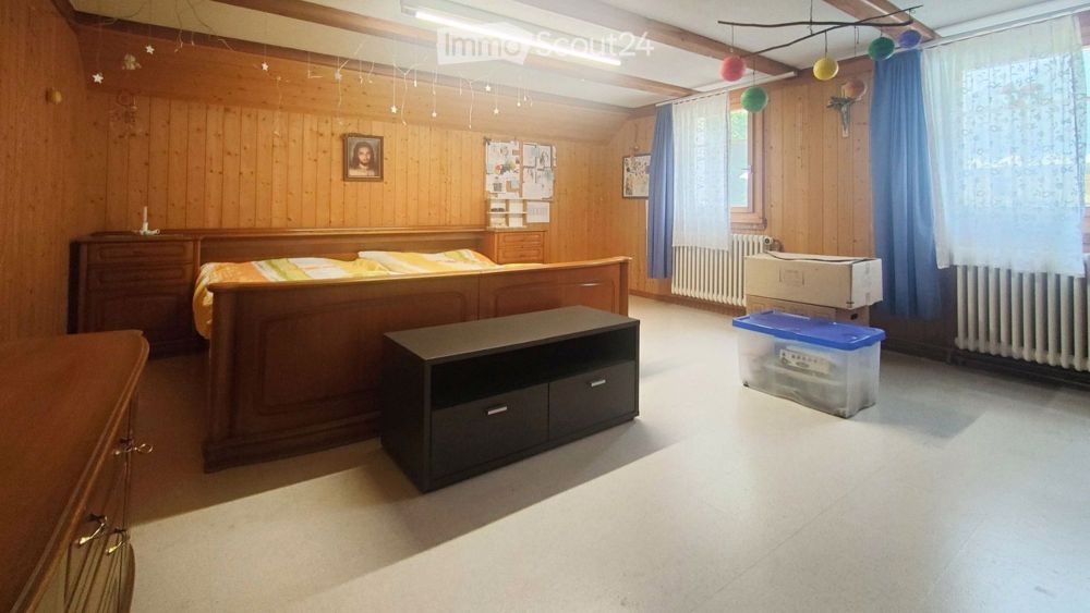 Riesiges Einfamilienhaus mit grossem Grundstück + Potenzial - Bild 5