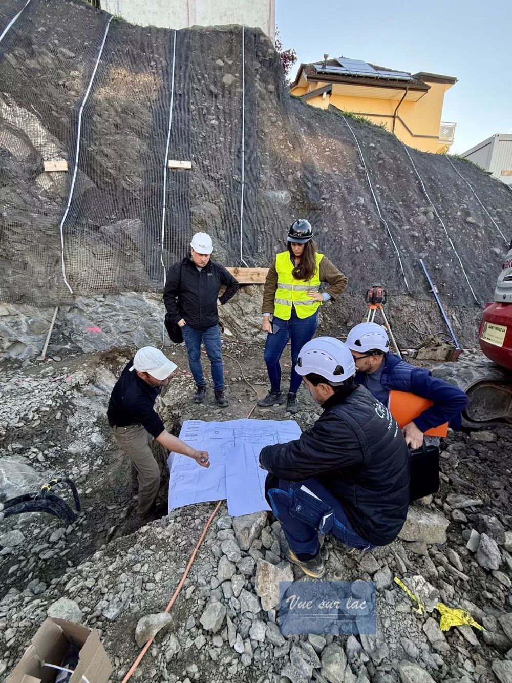 LUXUS-WOHNUNG MIT ATEMBERAUBENDER AUSSICHT AUF DEN SEE - Bild 9