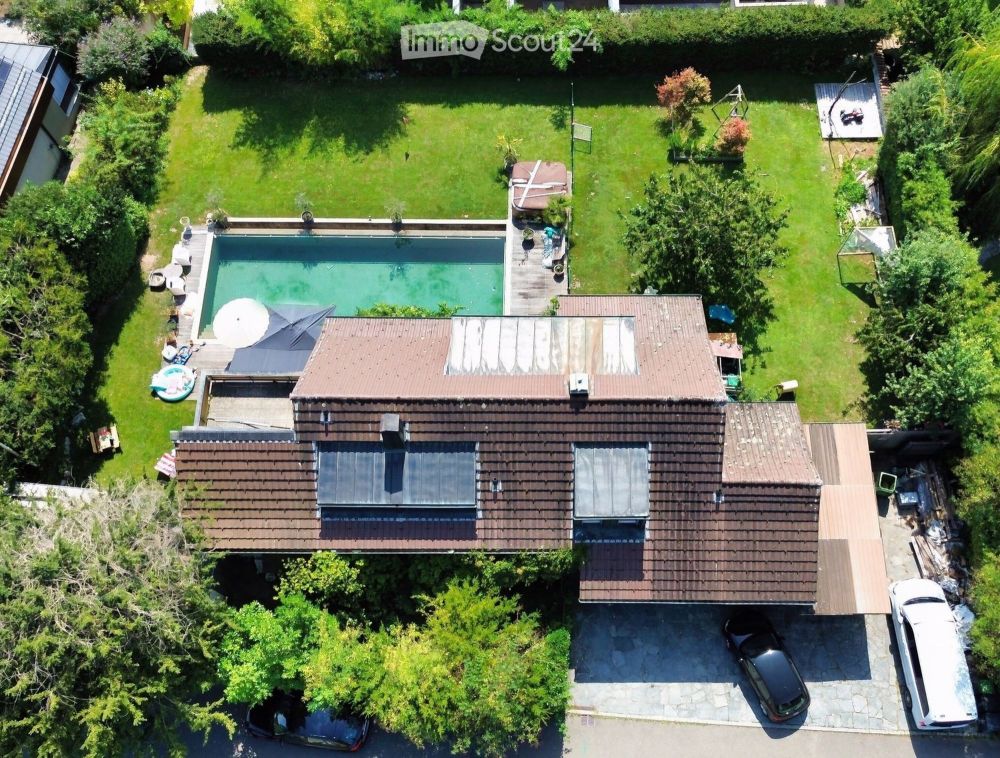 Traumhafte Lage/Garten- und Poolparadies/unmittelbar nähe Aare/viel Potenzial (Ausbau oder Neubau) - Bild 3