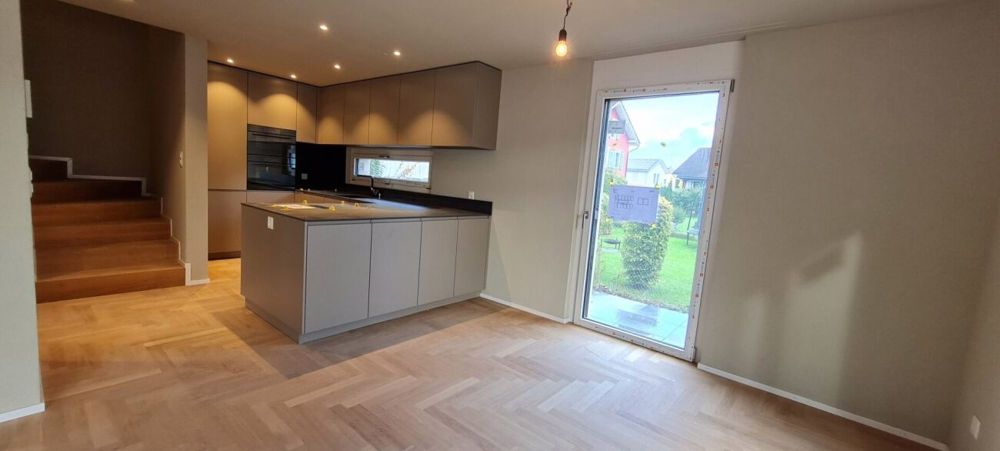 Neubau-Einfamilienhaus in Buchs SG - Nutzfläche 202m2! - Spiegelverkehrte Wohnung