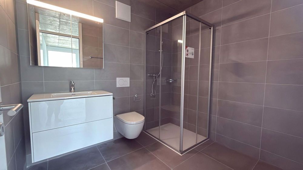 Prachtvolle neue Wohnung mit großem Balkon - Bild 7