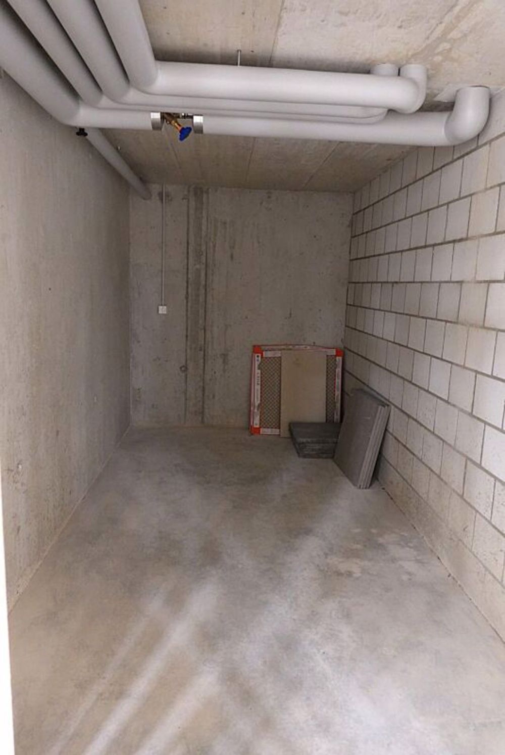 2.5 Zimmer Attikawohnung mit Fernsicht in Derendingen - Kellerraum 9m2