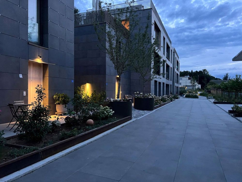 Moderne 5.5-Zimmer-Maisonette-Wohnung mit Rheinblick in Tägerwilen - Bild 2