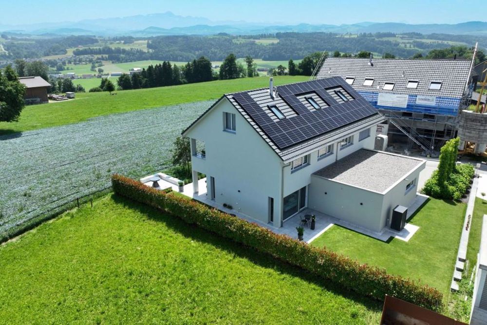 moderne 5-Zimmer Villa - Umgebung