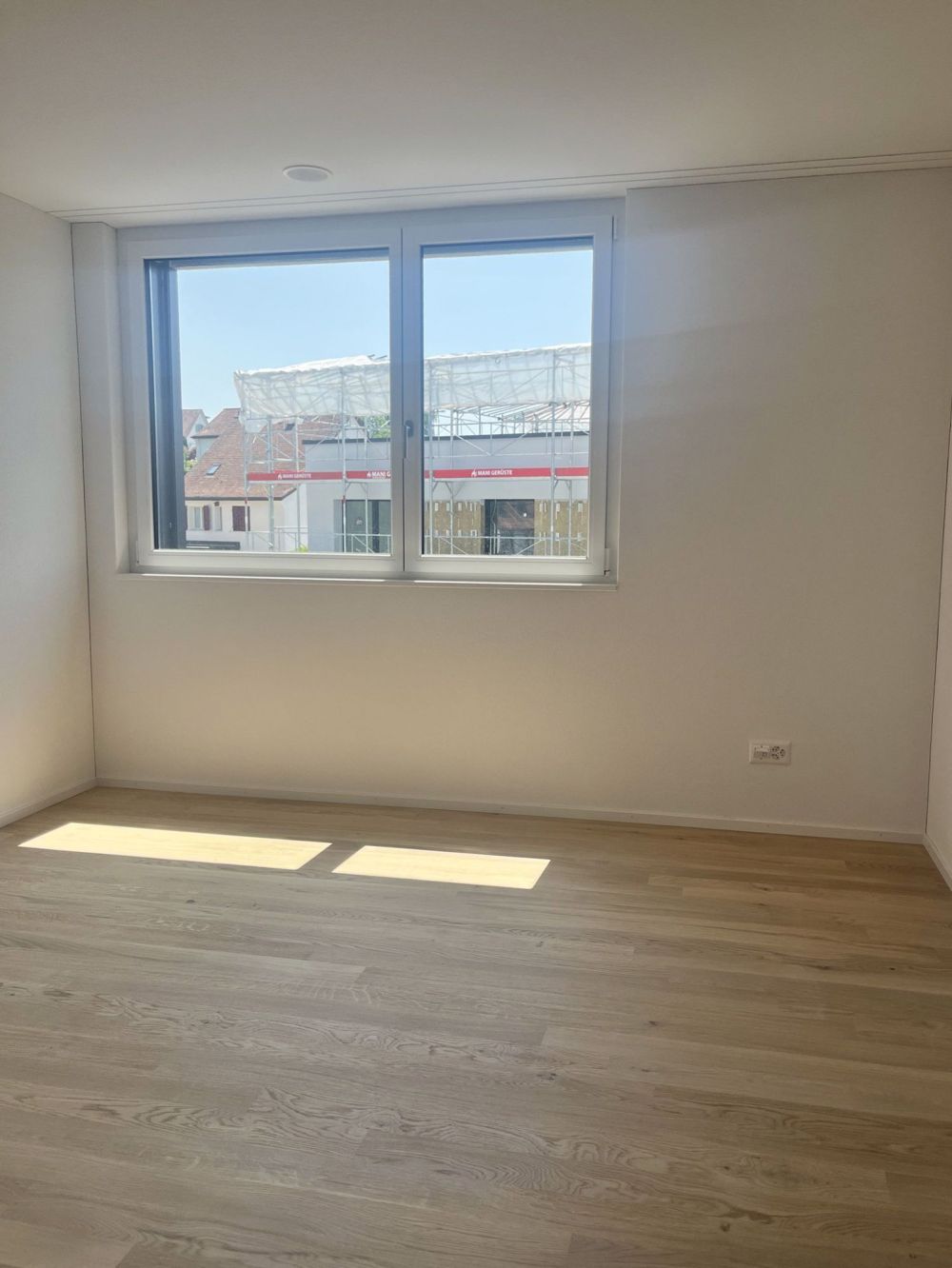 Moderne 3.5-Zimmer-Attikawohnung in Neuhausen am Rheinfall - Bild 4