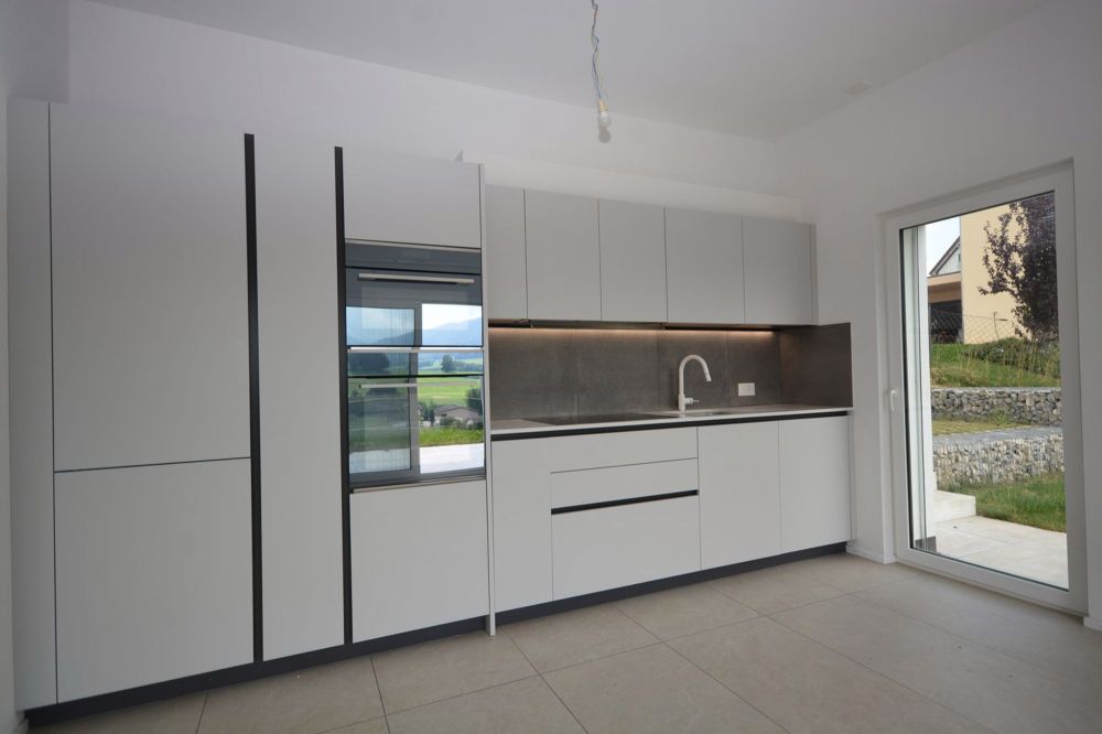 Angrenzendes Haus mit herrlicher Aussicht - Bild 3