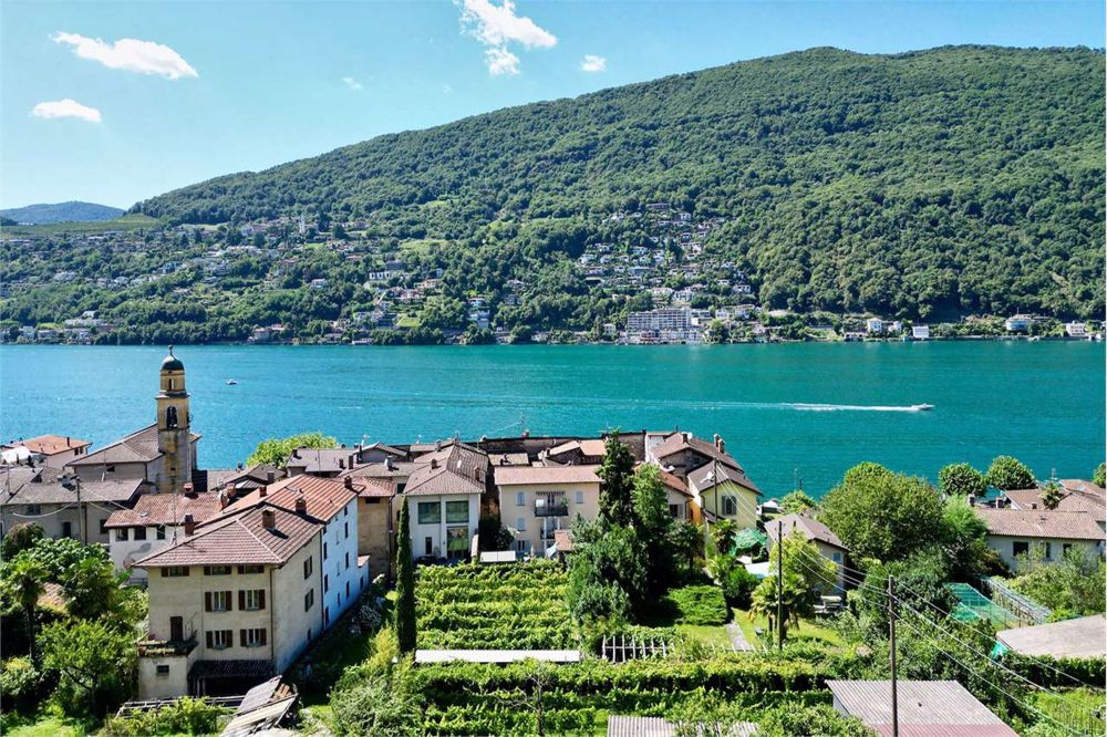 Helles Dachgeschoss 4.5 mit Balkon und Seeblick - Bild 1