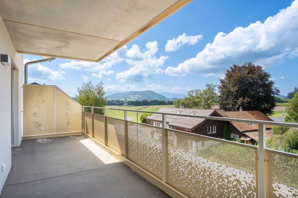 Nouvelle promotion: Superbe appartement de 4.5 pièces avec balcon - .