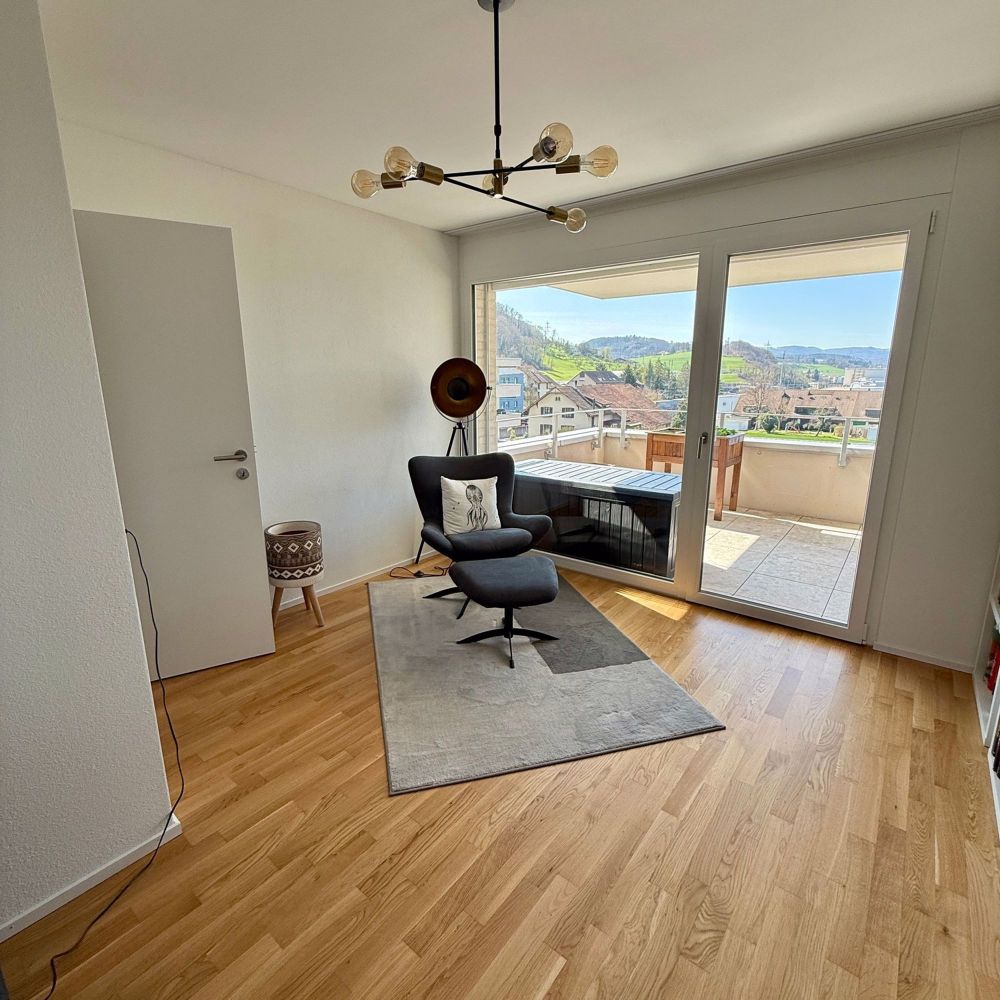 4.5-Zimmer Wohnung mit schönem Ausblick. - Bild 7