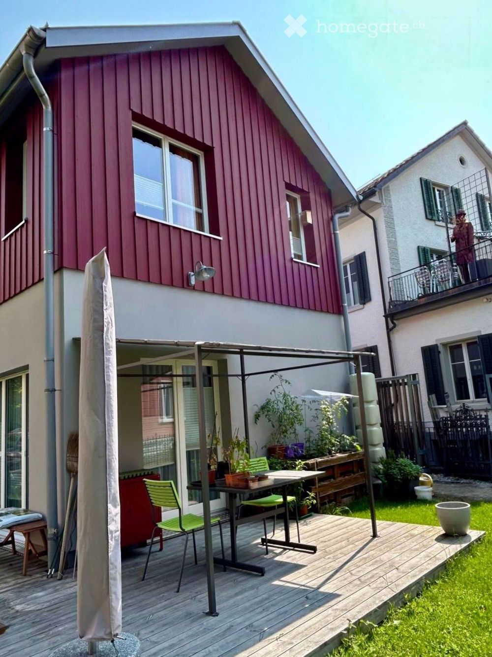 Moderne 3.5-Zimmer-Wohnung in eigenem Haus mit Gartensitzplatz in Wetzikon ZH - Bild 1
