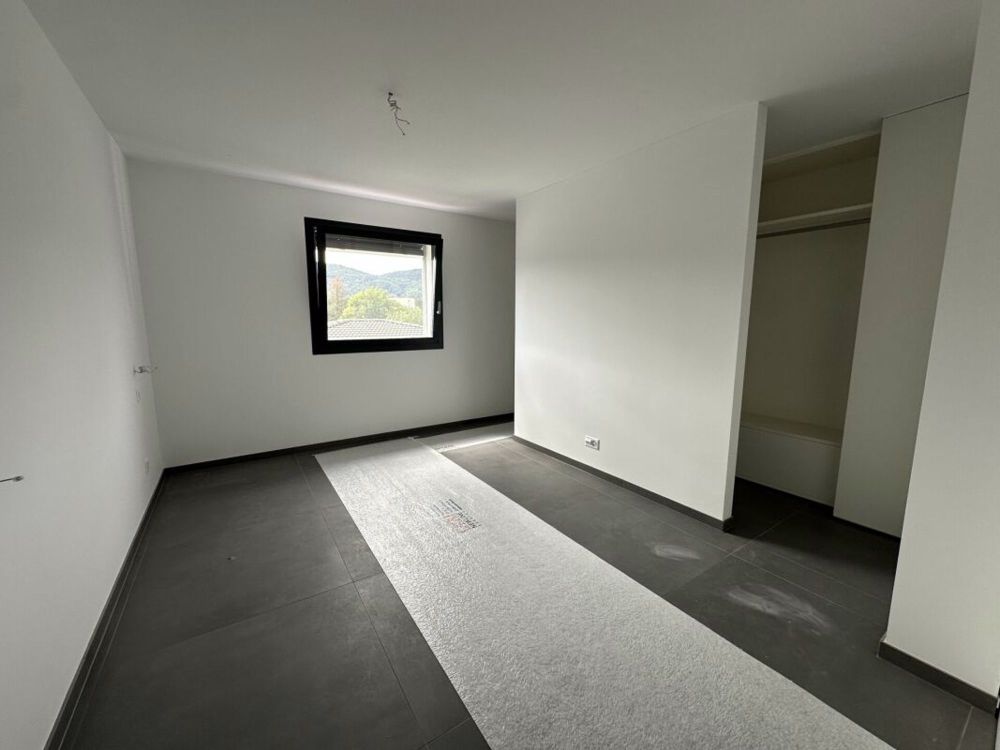 Geräumiges Design-Bungalow mit Terrasse in neuer Residenz, nur wenige Minuten vom Comer See entfernt - Bild 8