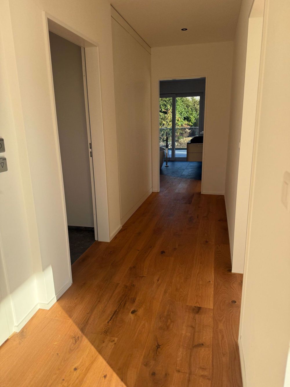 Luxuriöse 3.5-Zimmer-Attikawohnung mit atemberaubender 218 m² Terrasse in Däniken SO - Bild 8