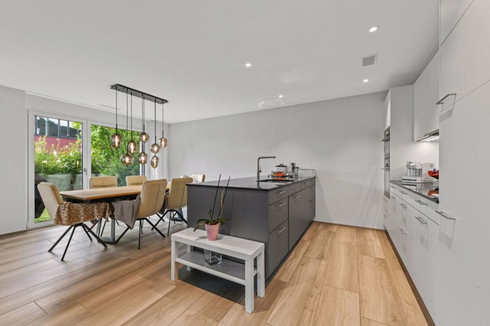 Exklusive Gartenwohnung mit Terrasse und idyllischem Garten in zentraler Lage - Bild 1