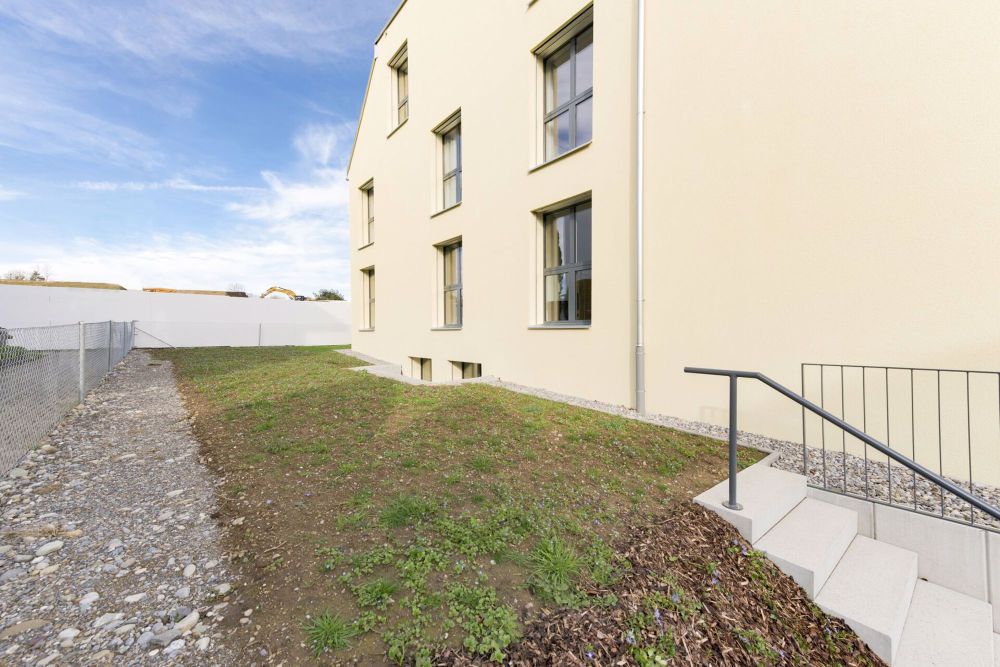 Moderne 3 ½ Zi-Erdgeschoss-Wohnung mit Gartenanteil in Illnau - Bild 3