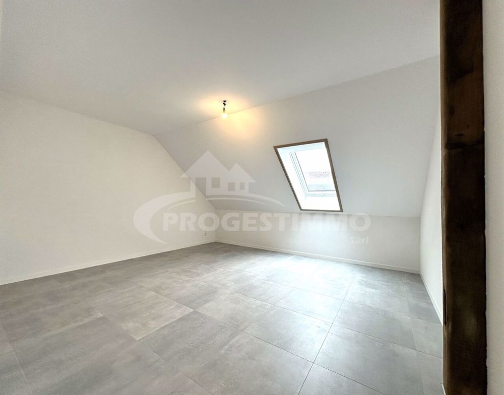 NEUBAUWOHNUNG MIT 72M2 UND 60M2 NUTZBAREN DACHBODEN - Chambre