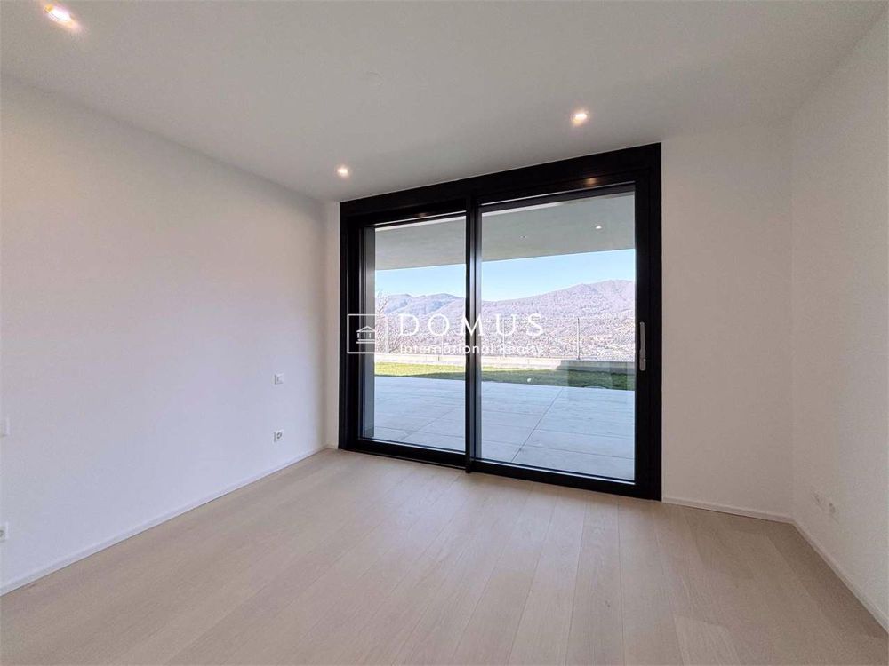 Neu 4.5 mit Garten und Seeblick - Bild 7