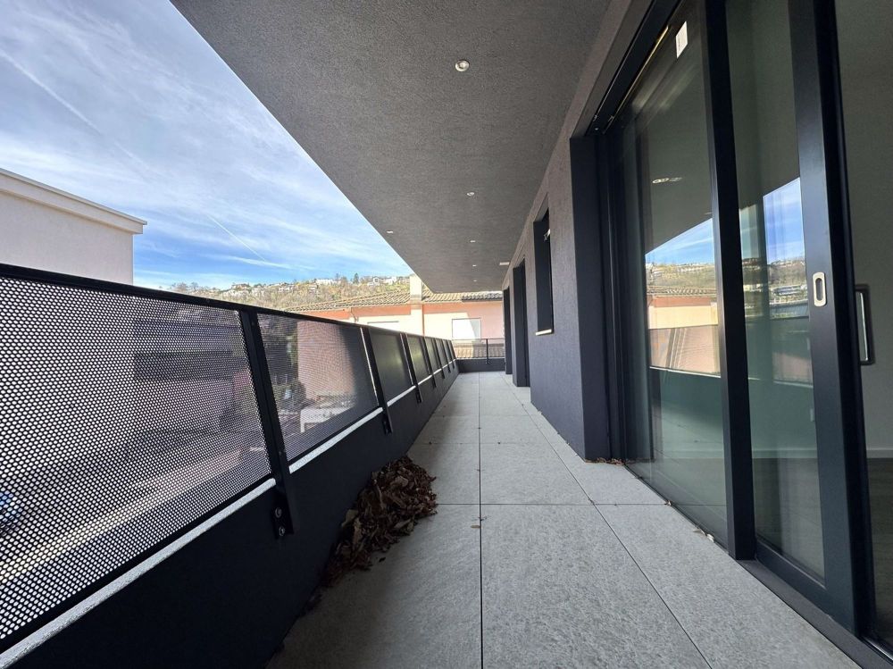 STUPENDES UND MODERNES 2.5-ZIMMER-WOHNUNG MIT GROßER TERRASSE IN CANOBBIO - Bild 3