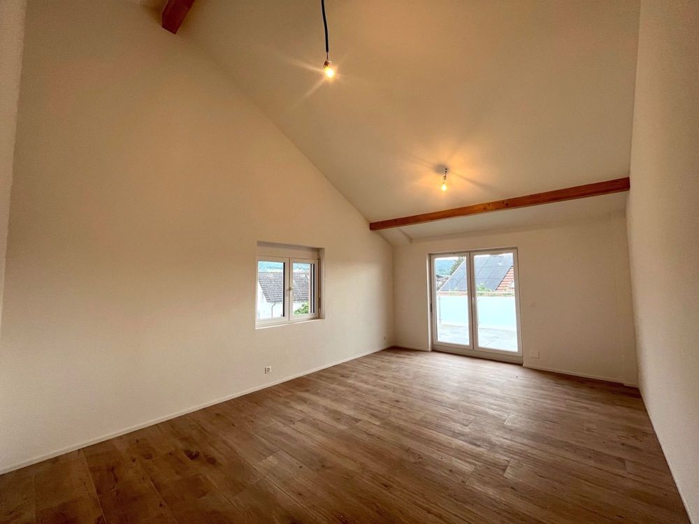 BAISSE DE PRIX !!!! CHF 625'000.- Magnifique attique de 4.5 pièces - Chambre