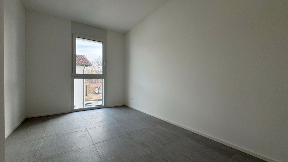 Elegantes 3.5-Zimmer-Apartment mit Terrasse in neuer Residenz - Bild 7