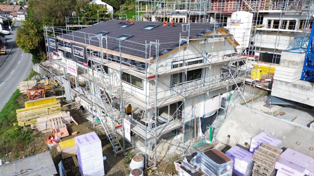 Doppeleinfamilienhaus mit PV-Anlage und Erdsonden-WP (Erstbezug 2025) - Bild 4