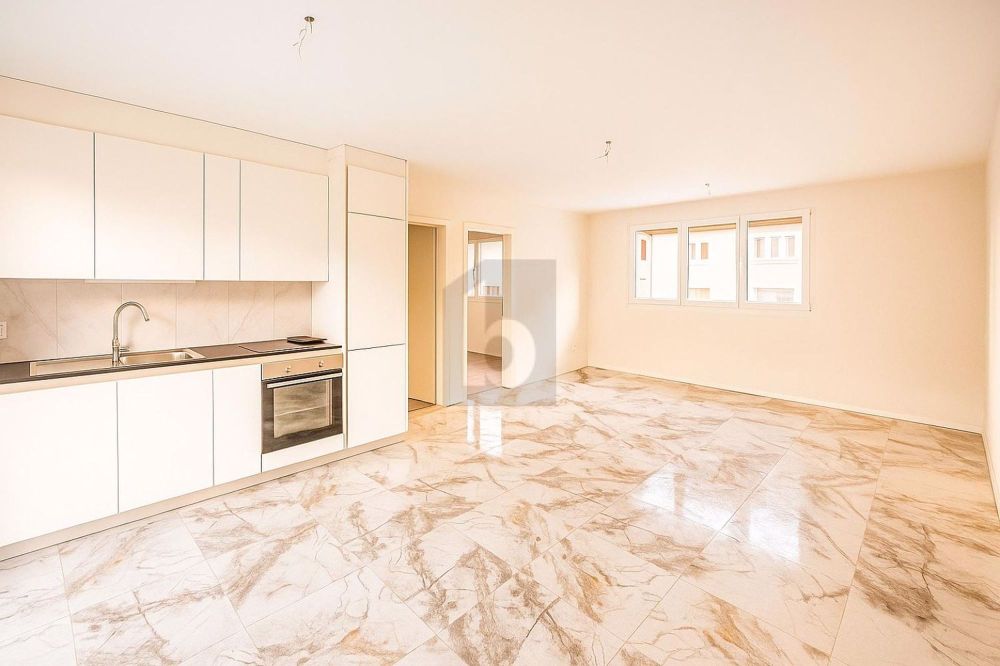 KOMFORT UND MODERNITÄT ZWEI SCHRITE VON DEN VERKAUFSTELLEN - Bild 2