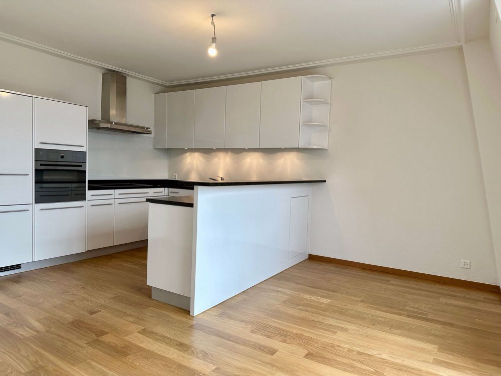 Erstvermietung einer traumhaften 5-Zimmer-Altbauwohnung nach kompletter Renovation - Bild 5